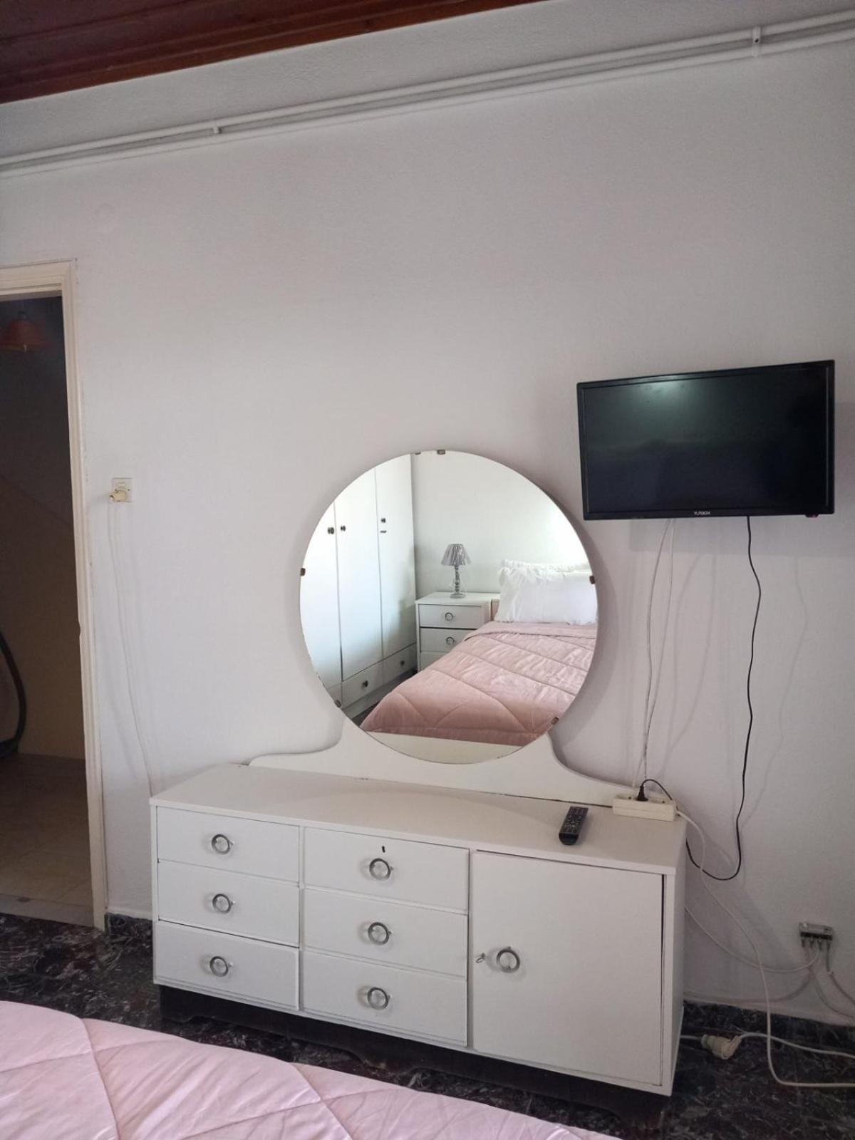 Katerinas Apartmens Skiathos Town Ngoại thất bức ảnh