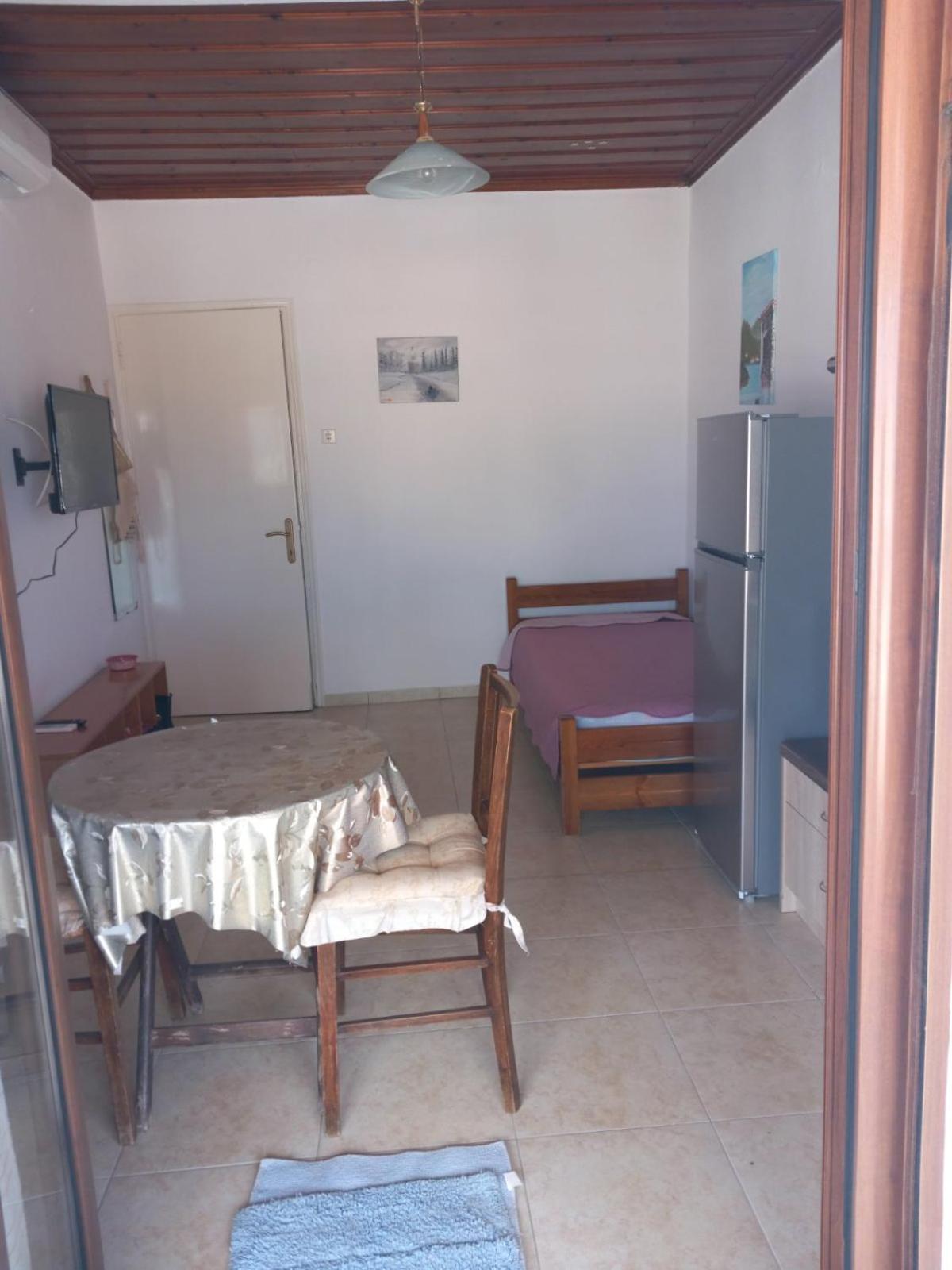 Katerinas Apartmens Skiathos Town Ngoại thất bức ảnh
