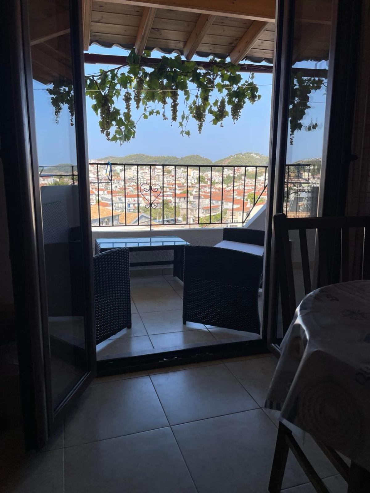 Katerinas Apartmens Skiathos Town Ngoại thất bức ảnh