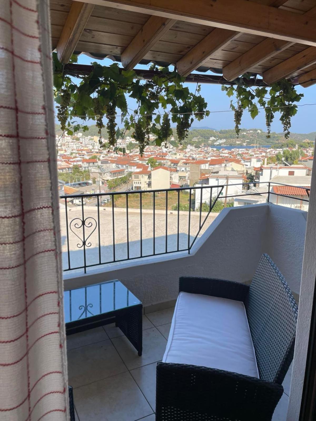 Katerinas Apartmens Skiathos Town Ngoại thất bức ảnh