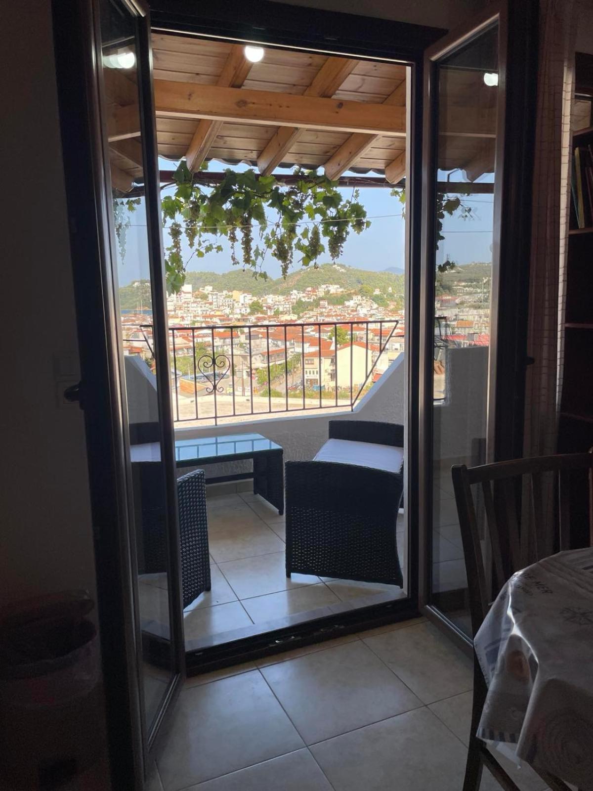 Katerinas Apartmens Skiathos Town Ngoại thất bức ảnh