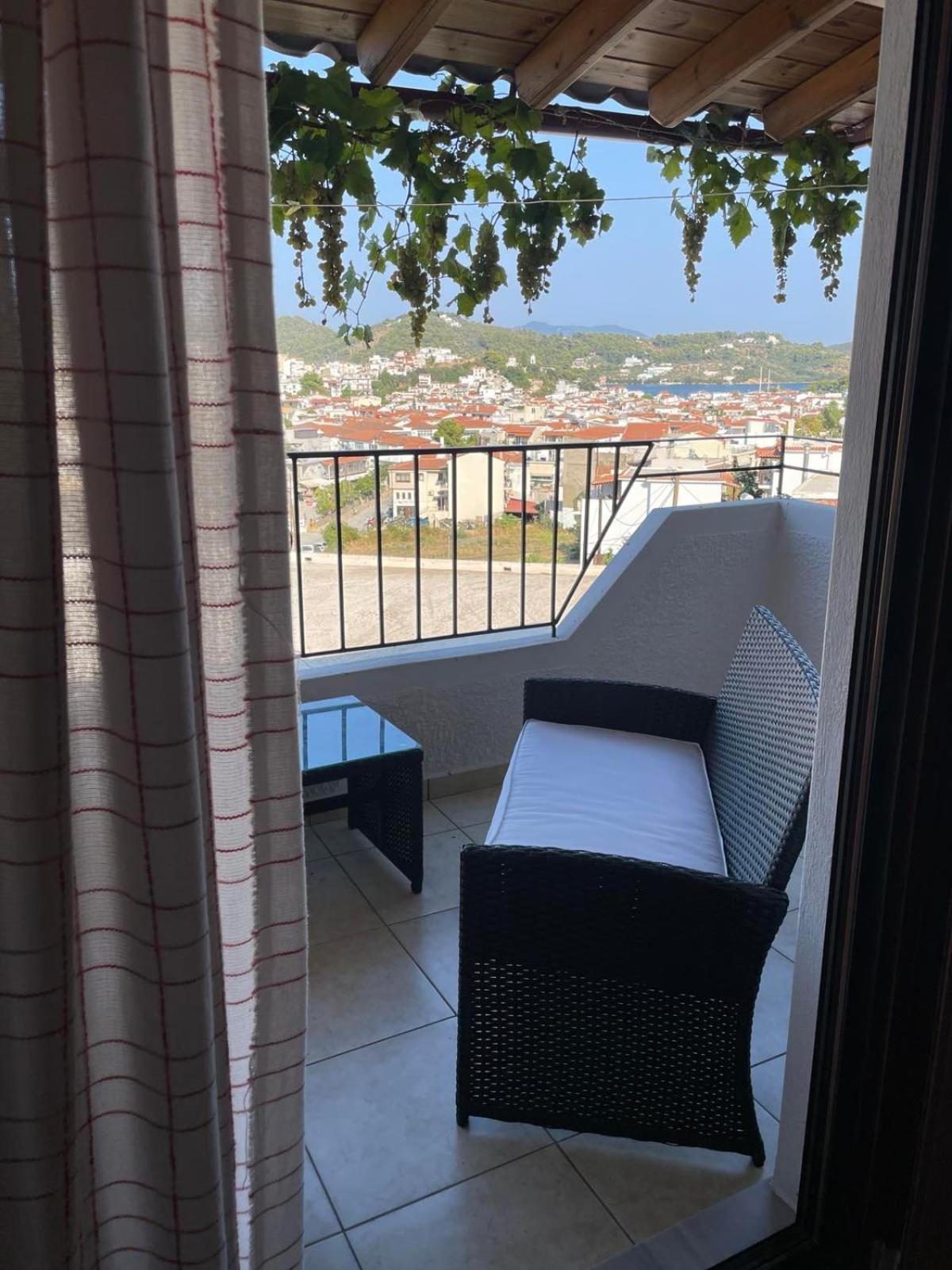 Katerinas Apartmens Skiathos Town Ngoại thất bức ảnh