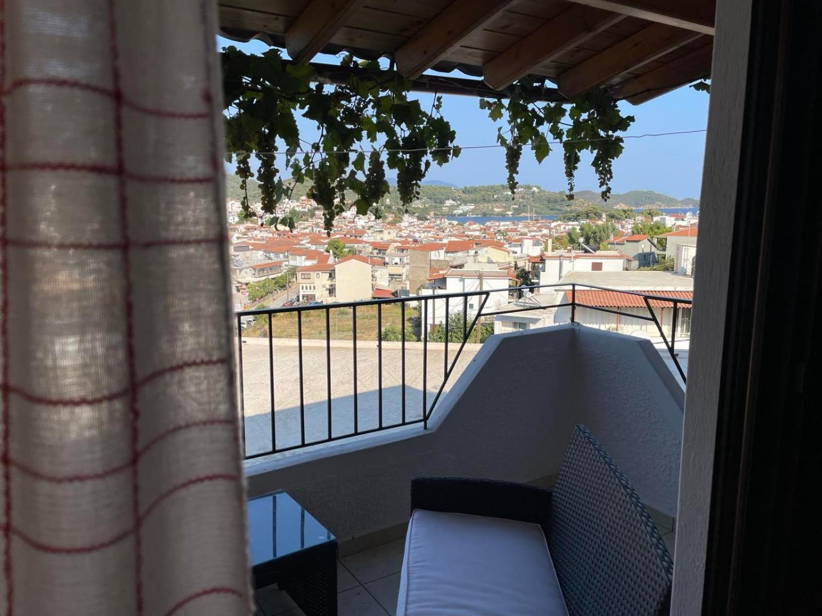 Katerinas Apartmens Skiathos Town Ngoại thất bức ảnh