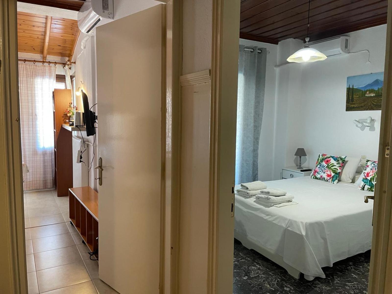 Katerinas Apartmens Skiathos Town Ngoại thất bức ảnh
