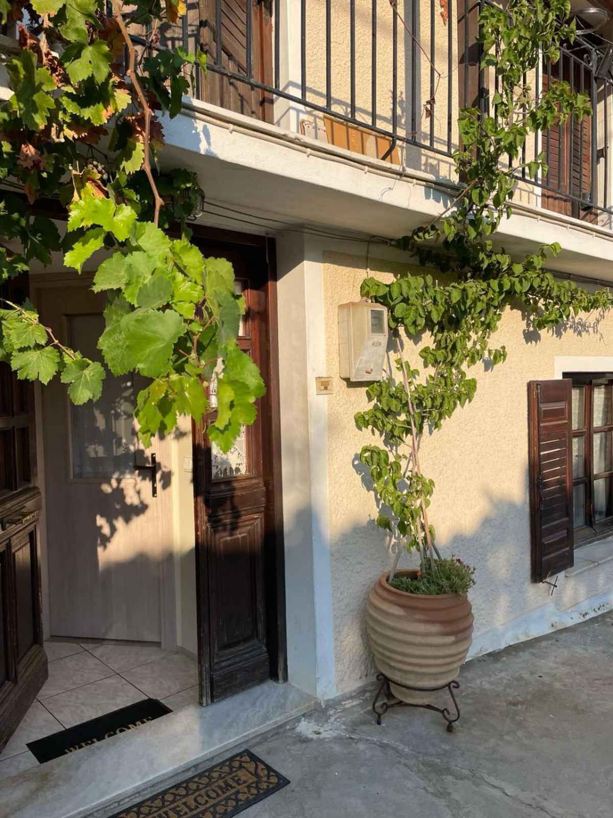 Katerinas Apartmens Skiathos Town Ngoại thất bức ảnh