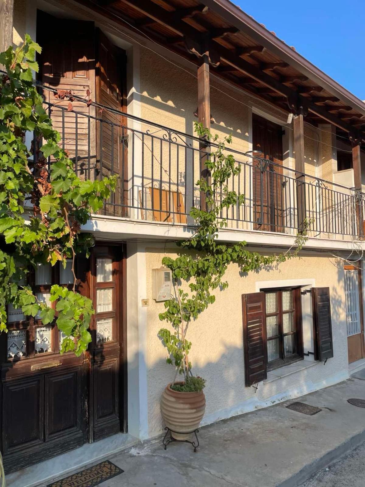 Katerinas Apartmens Skiathos Town Ngoại thất bức ảnh